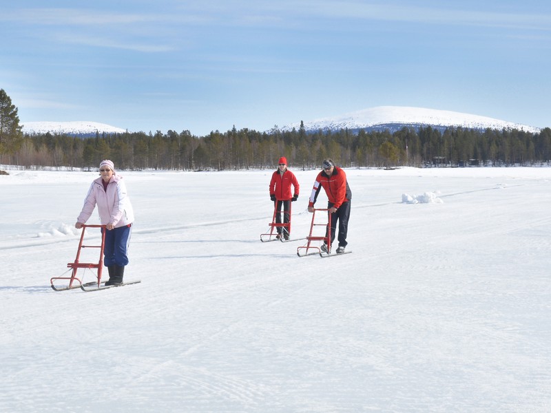 finlande-france-travel_luge_trottineige_5_hcqYppj