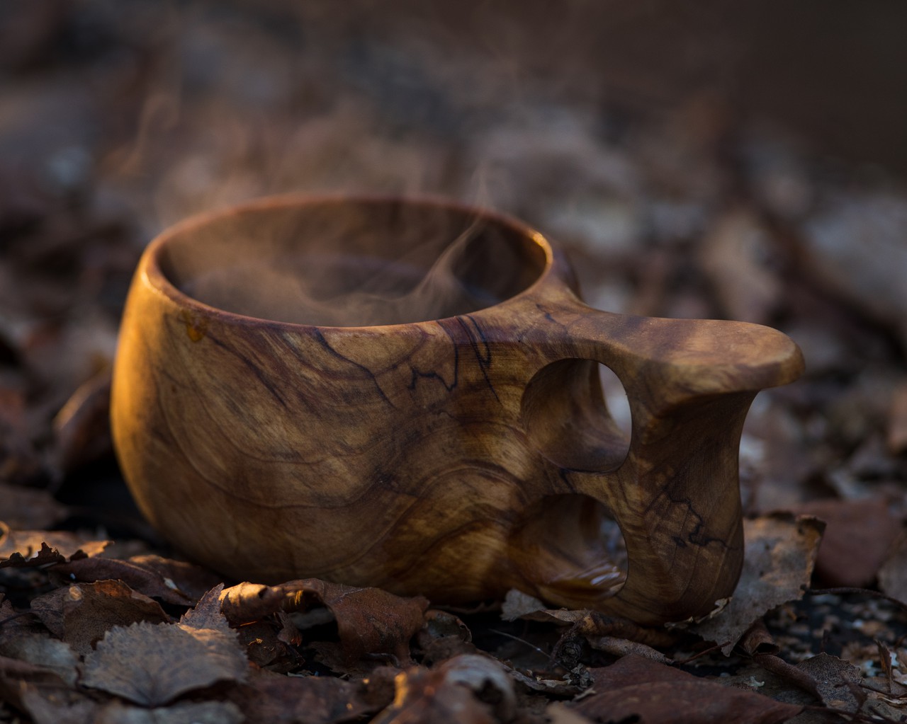 kuksa cafe chaud feuille