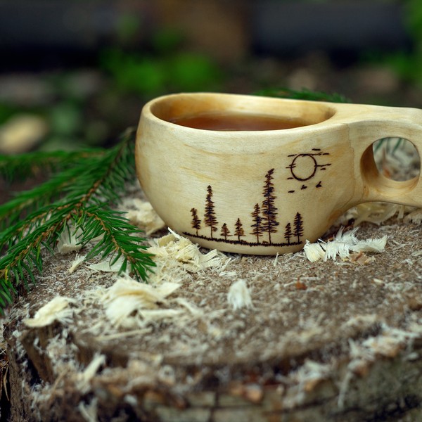 kuksa thé chaud forêt gravure