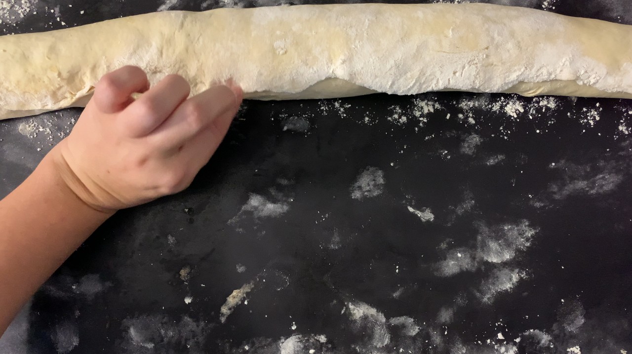 pinch the dough for korvapuustit